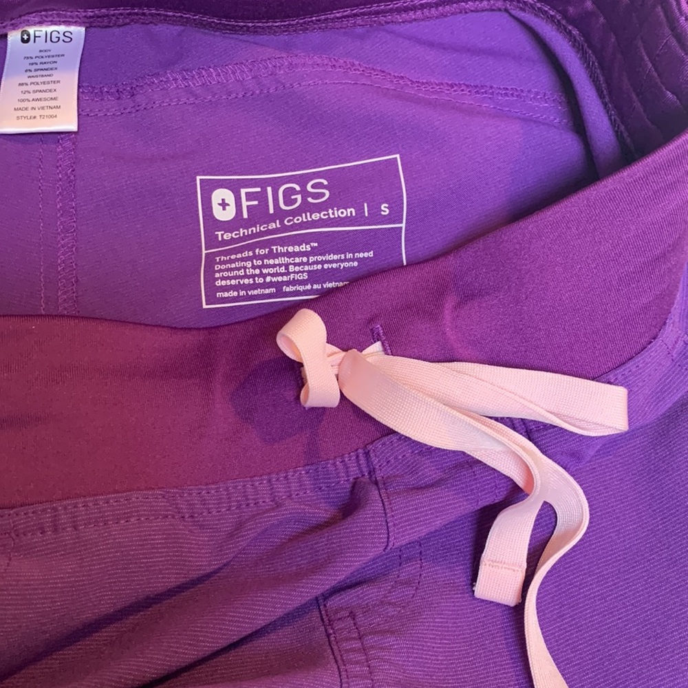 FIGS ultraviolet small Kade scrub pants
